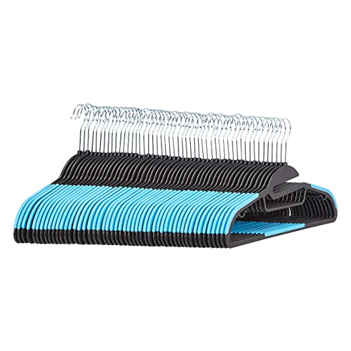 Очаквай скоро • Amazon Basics – комплект 50 здрави пластмасови закачалки